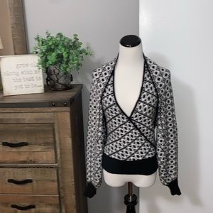 Maeve Floral Sweater Shrug Set in excellent like new condition size extra small